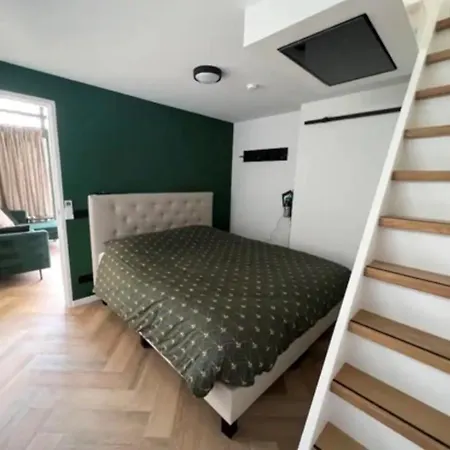 Cozy & Modern Tiny House Apartment Velserbroek Exterior photo