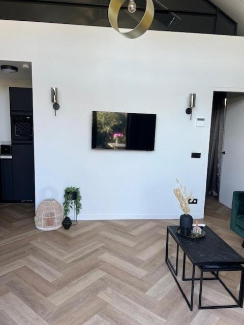 Cozy & Modern Tiny House Velserbroek