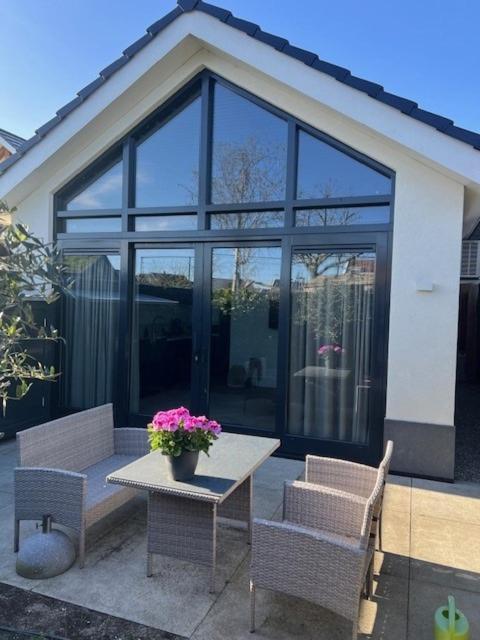 Cozy & Modern Tiny House Velserbroek